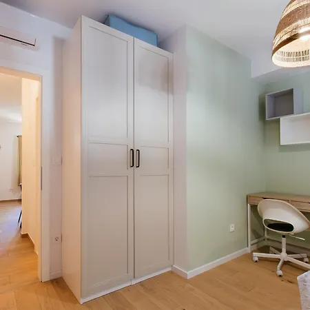 Apartamento Perfect For Families With Kids,free Garage Parking & Child-friendly Amenities,split Split