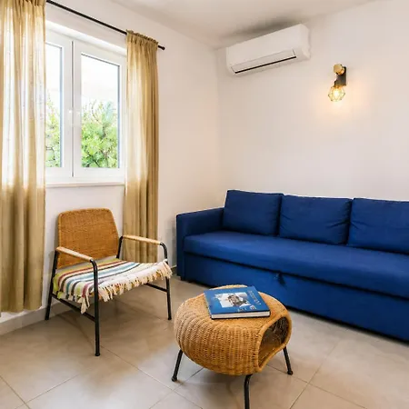 Perfect For Families With Kids,free Garage Parking & Child-friendly Amenities,split Апартаменты *
