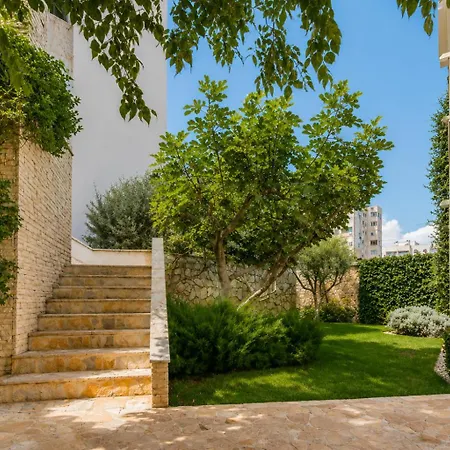 דירה Perfect For Families With Kids,free Garage Parking & Child-friendly Amenities,split ספליט